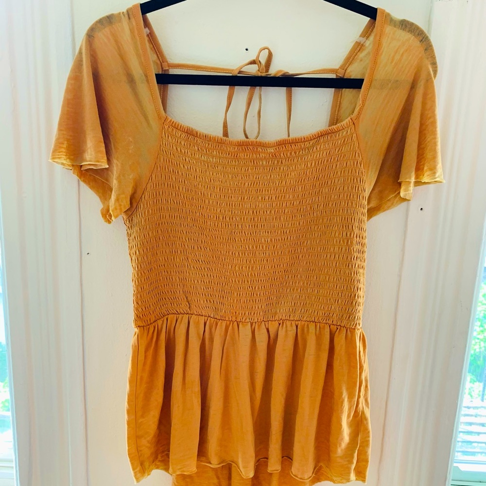 Mustard top